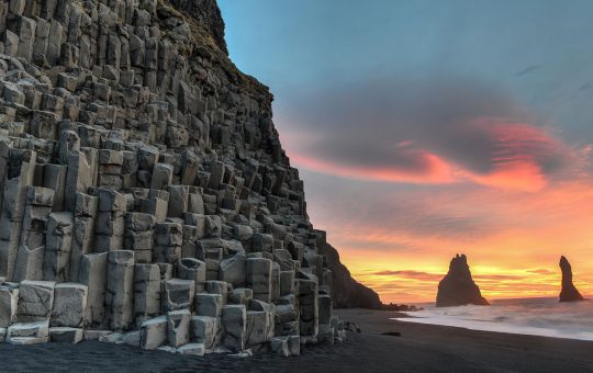Nếu đã đặt chân đến Iceland, đừng quên khám phá bãi biển Reynisfjara